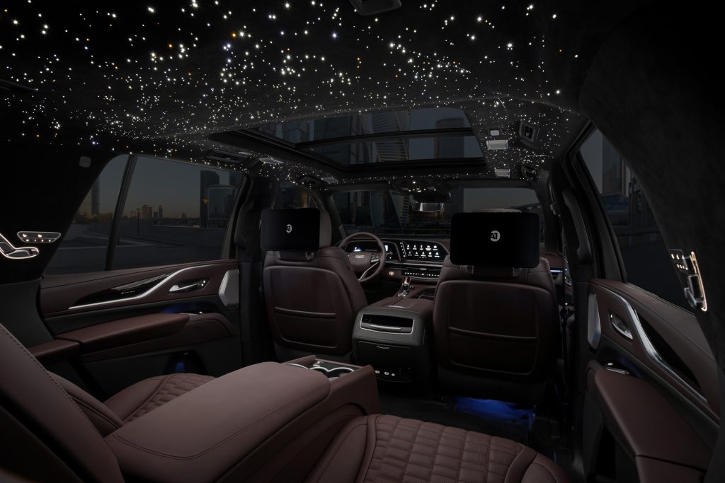 Звездное небо в Cadillac Escalade Фото